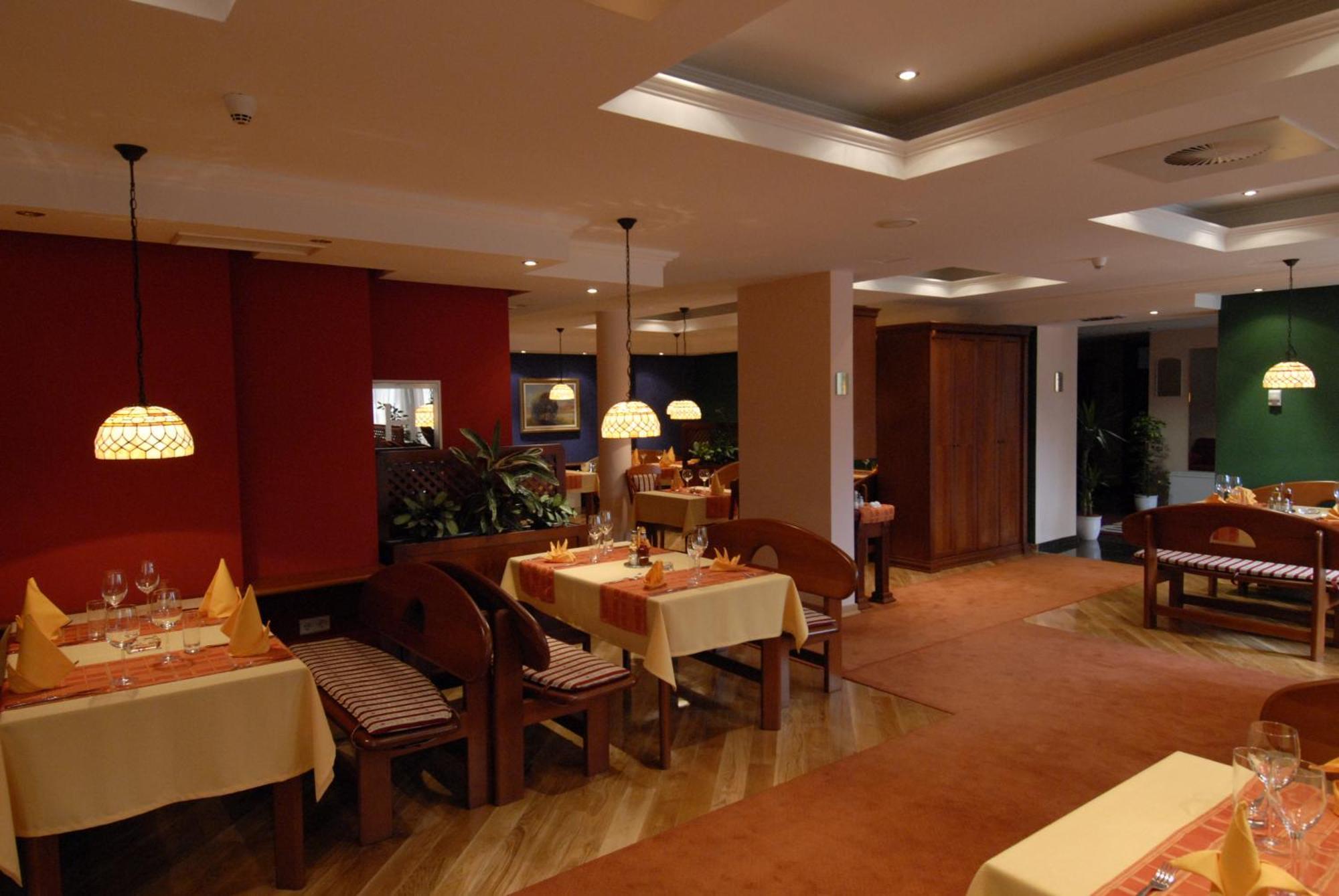 Hotel M3 Donje Mladice Quarto foto