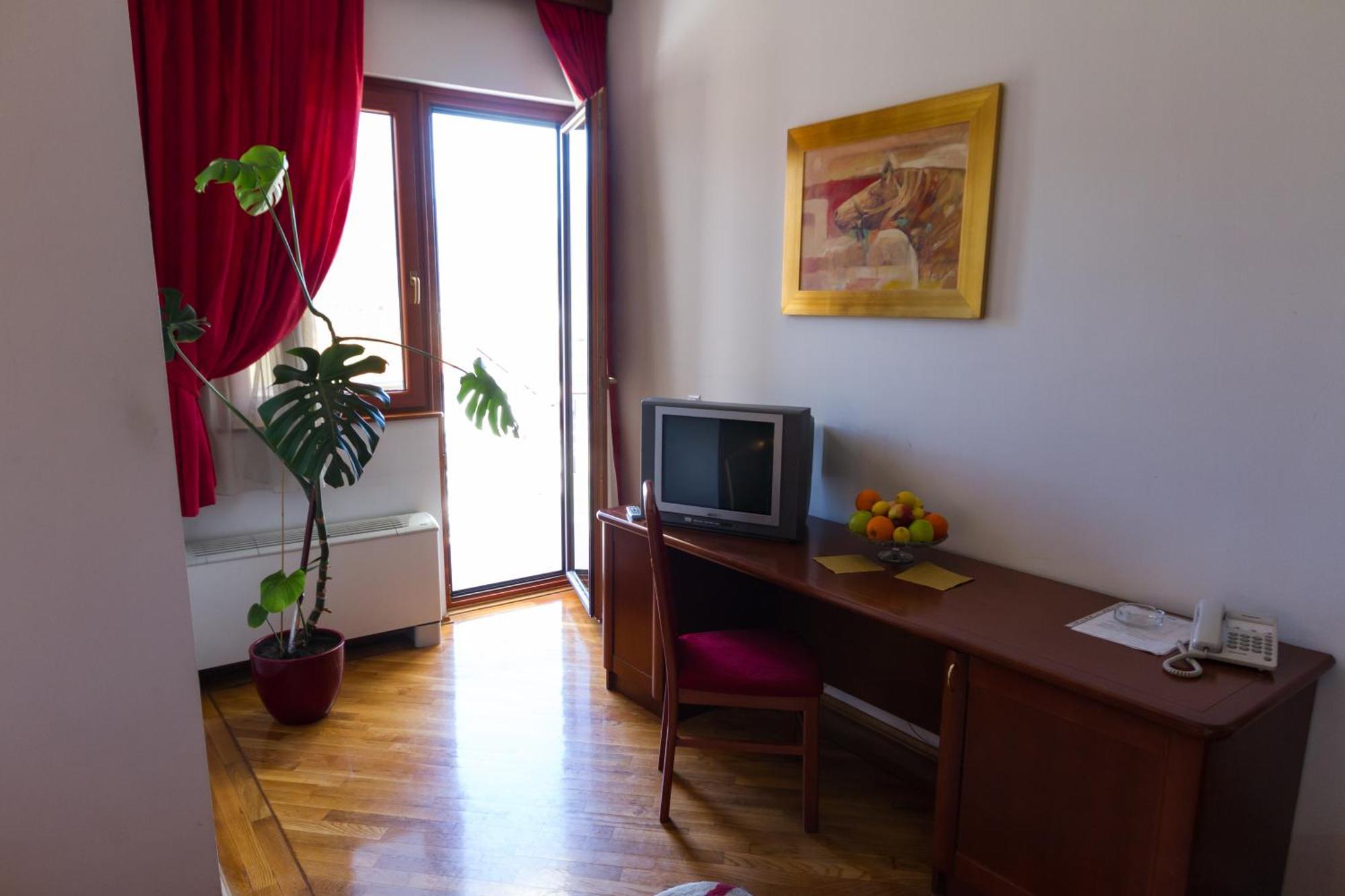 Hotel M3 Donje Mladice Quarto foto
